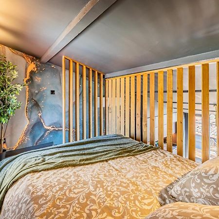 Loft En Ville - Duplex Terrasse Coeur Historique Avec Vue Degagee & Parking Souterrain Offert Ла-Сьота Экстерьер фото