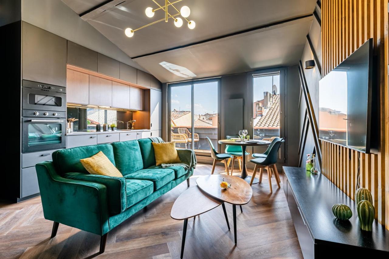Loft En Ville - Duplex Terrasse Coeur Historique Avec Vue Degagee & Parking Souterrain Offert Ла-Сьота Экстерьер фото