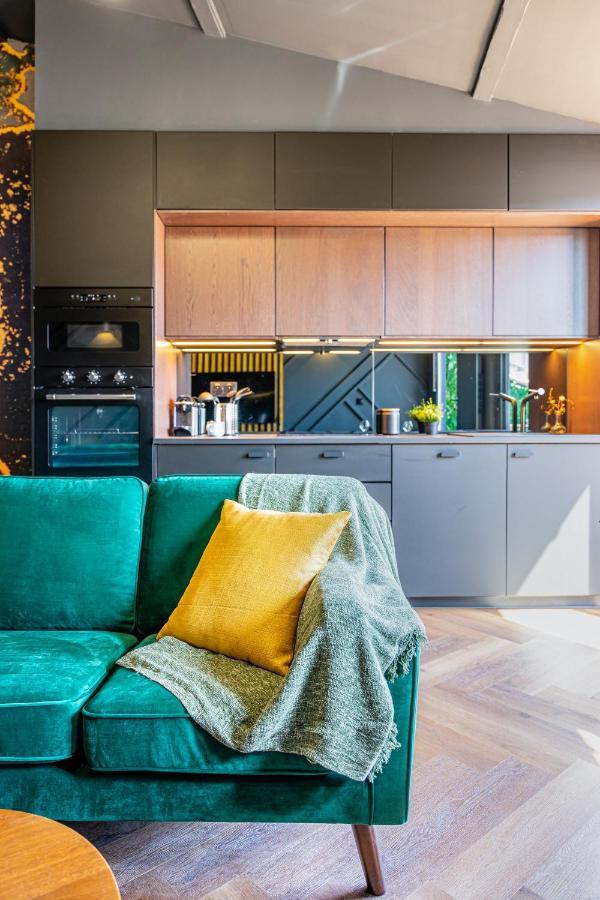 Loft En Ville - Duplex Terrasse Coeur Historique Avec Vue Degagee & Parking Souterrain Offert Ла-Сьота Экстерьер фото